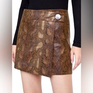 Zara faux snakeskin skort - size M